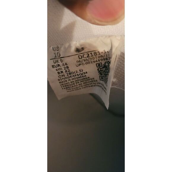 Nike Air Force 1 Low Gold Foil Swoosh  Men's 10 - Picture 5 of 5